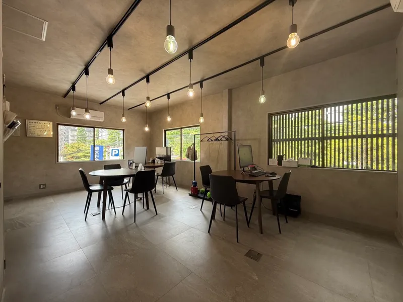 はじめLab.の店内